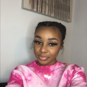 Meet your Posher, Maya